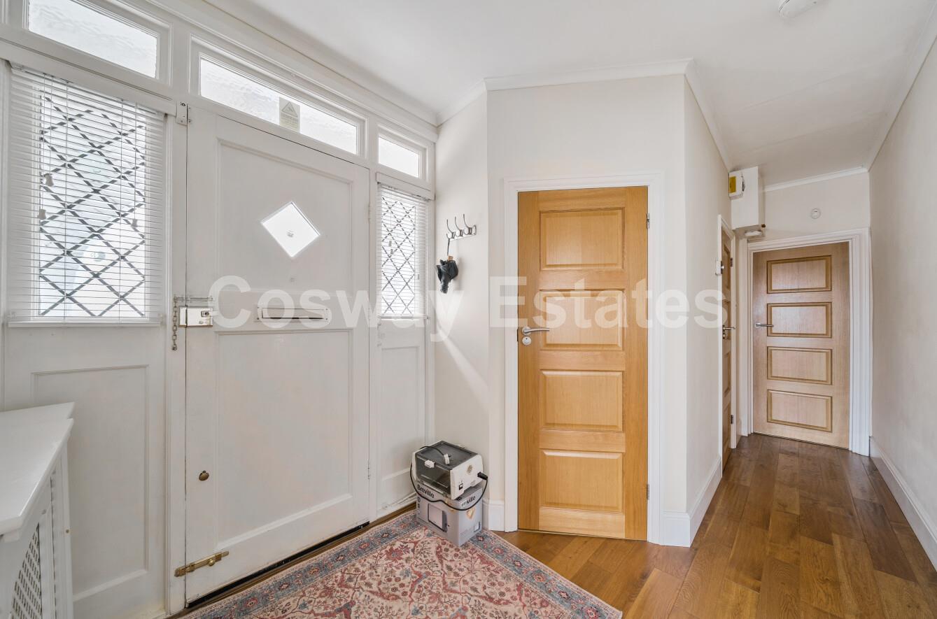 Stoneyfields Gardens, Edgware, HA8, Edgware